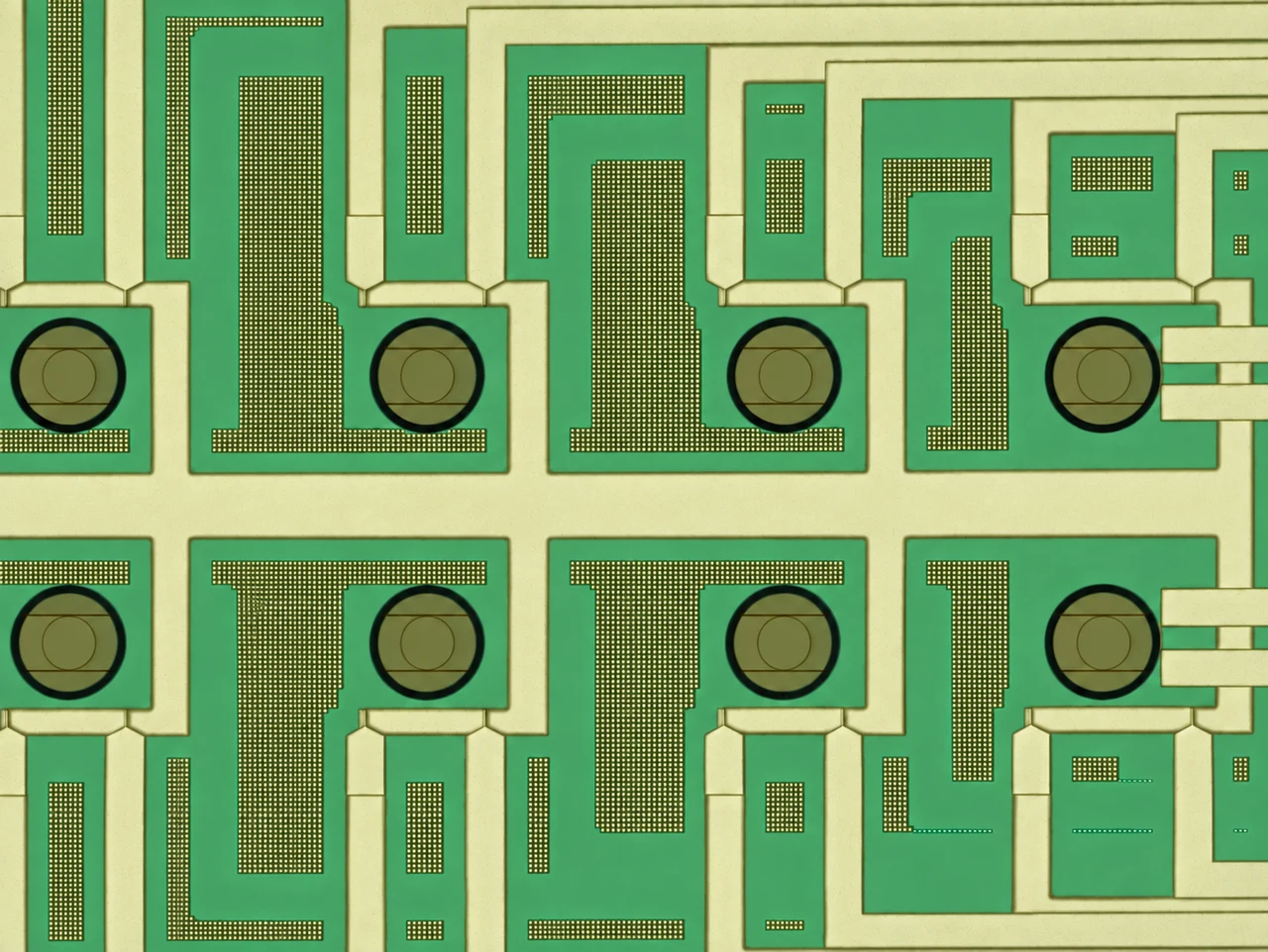 Green multiplexed photonic sensor structures